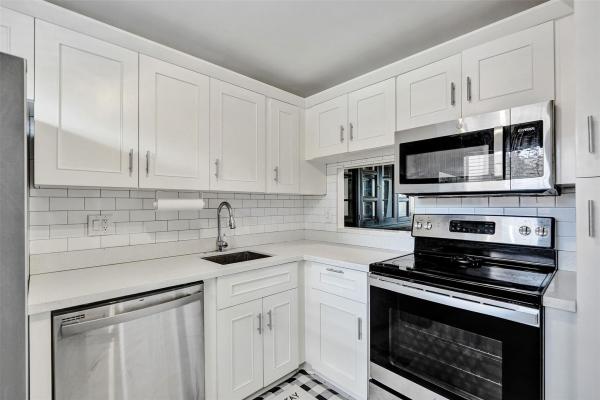 Holiday Springs, 3050 Holiday Springs Blvd #210, Margate, Florida 33063, image 1