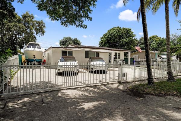 Linwood Gardens, 6404 Meade St, Hollywood, Florida 33024, image 1