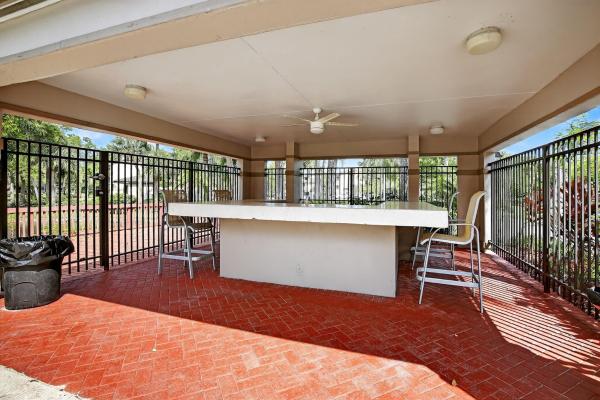 Villas De Venezia, 9953 Nob Hill Ct, Sunrise, Florida 33351, image 2