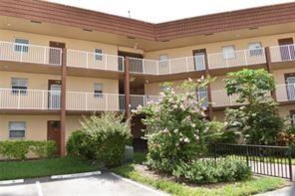 Sunrise Lakes 3, 9001 Sunrise Lakes Blvd #201, Sunrise, Florida 33322, image 1