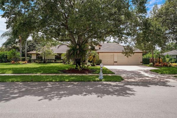 Mystique Estates, 4150 SW 106th Ter, Davie, Florida 33328, image 1