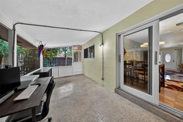 Edgewater Estates, 2115 NE 15th Ave, Wilton Manors, Florida 33305, image 1