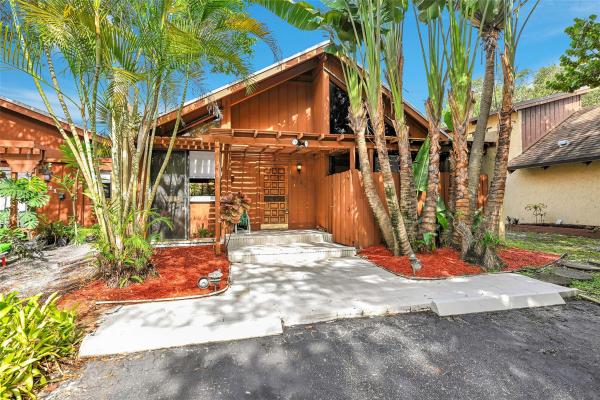 The Lofts Of Palm-Aire Village, 6131 NW 34th Ter #3540, Fort Lauderdale, Florida 33309, image 1