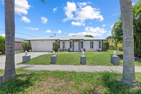 Roosevelt Estates, 612 Clear Lake Ave, West Palm Beach, Florida 33401, image 1
