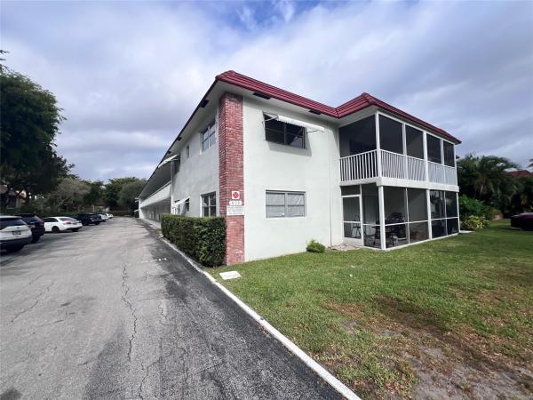 Regis House, 899 SE 2nd Ave #220, Deerfield Beach, Florida 33441, image 1