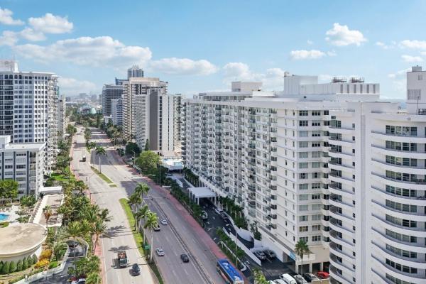 The Pavilion, 5601 Collins Ave #1716, Miami Beach, Florida 33140, image 1