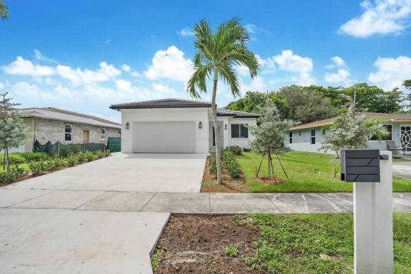 Roosevelt Gardens, 2962 NW 10th Ct, Fort Lauderdale, Florida 33311, image 1