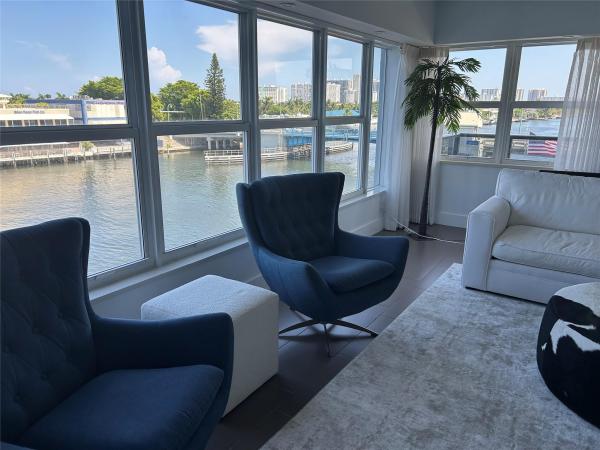 The Warwick, 5100 Dupont Blvd #4A, Fort Lauderdale, Florida 33308, image 1