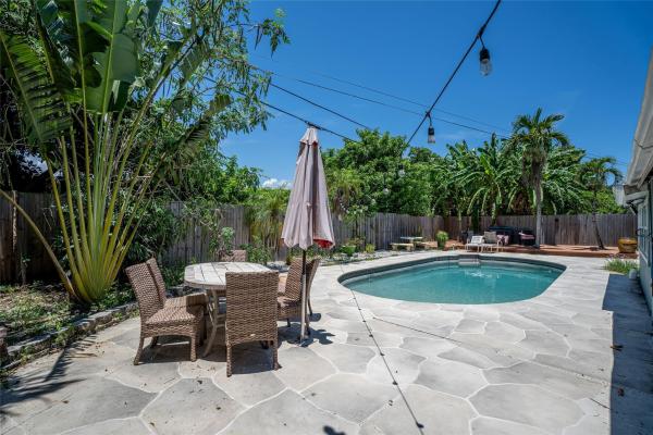 Palm Beach Cabana Colony, 12053 Colony Ave, Palm Beach Gardens, Florida 33410, image 1