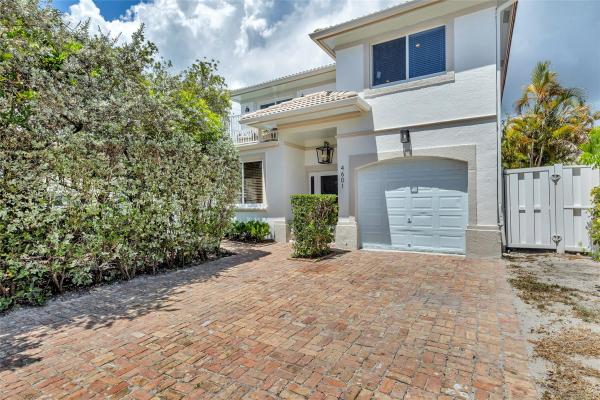 Lauderdale By The Sea No HOA, 4601 Bougainvilla Dr, Lauderdale By The Sea, Florida 33308, image 1