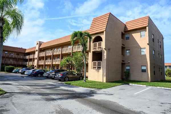 Sunrise Lakes 3, 9750 Sunrise Lakes Blvd #211, Sunrise, Florida 33322, image 1