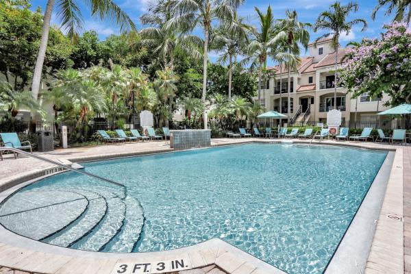Poinciana Place, 5800 W Sample Rd #203, Coral Springs, Florida 33067, image 1