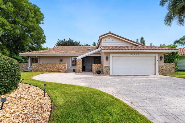 Cypress Lakes, 10939 NW 9th Mnr, Coral Springs, Florida 33071, image 1