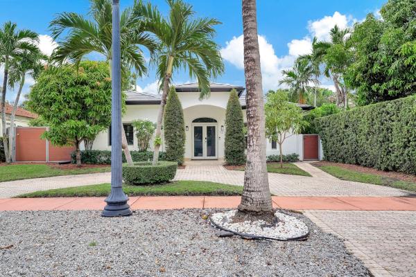 Oceanside Isle Of Normandy, 1210 Biarritz Dr, Miami Beach, Florida 33141, image 1