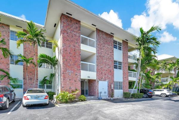 Village At Harbor Beach, 2424 SE 17th St #209, Fort Lauderdale, Florida 33316, image 1