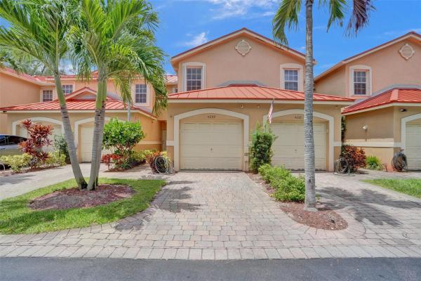San Briana At Crystal Lake, 4059 Crystal Lake Dr, Deerfield Beach, Florida 33064, image 1