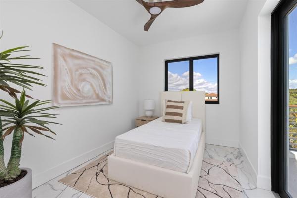 1621 E Broward Blvd #B, Fort Lauderdale, Florida 33301, image 1