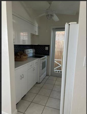 326 Madison St #2, Hollywood, Florida 33019, image 1