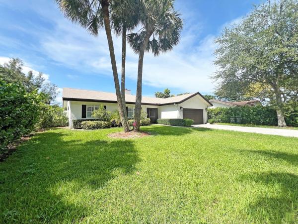 Lakewood East, 4975 NW 6th St, Coconut Creek, Florida 33063, image 1