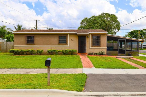 Royal Palm Ridge, 893 NW 2nd St, Florida City, Florida 33034, image 1