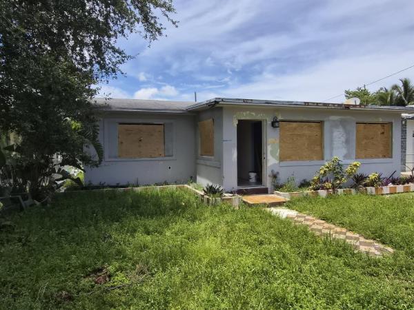 Hollywood Park, 2335 Roosevelt St, Hollywood, Florida 33020, image 1