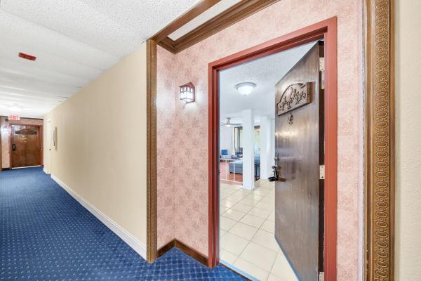 International Village At Inverrary, 3730 NW Inverrary Dr #3V, Lauderhill, Florida 33319, image 1