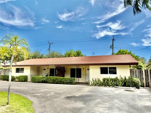 Knoll Ridge, 2210 NE 54th St #W, Fort Lauderdale, Florida 33308, image 1