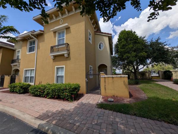 Tuscan Villas, 2851 W Prospect Rd #701, Tamarac, Florida 33309, image 1