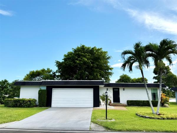 Vanguard Village 15, 6317 Brookwood Blvd, Tamarac, Florida 33321, image 1