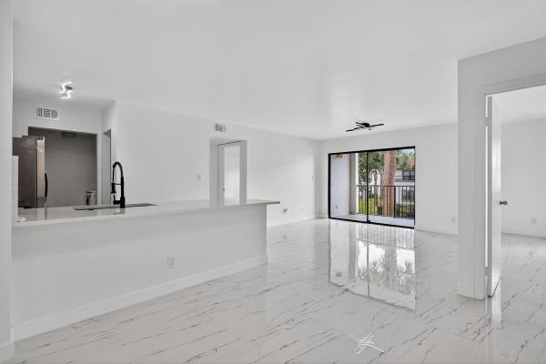 Hollywood Parc, 560 S Park Rd #26-7, Hollywood, Florida 33021, image 1