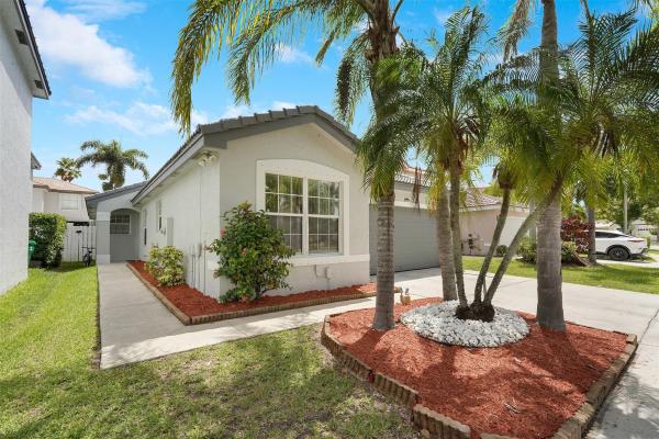 Silver Lakes, 17363 SW 22nd St, Miramar, Florida 33029, image 1