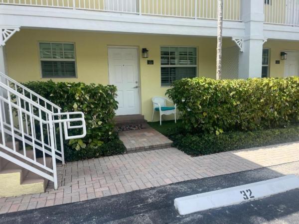 The Grove At Wilton Manors , 2660 NE 8th Ave #208, Wilton Manors, Florida 33334, image 1