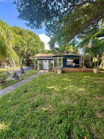 Highland Square, 43 SE 10th Terr #a, Dania Beach, Florida 33004, image 1