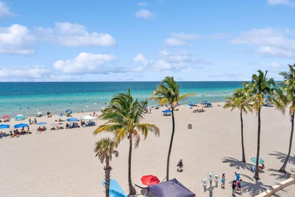 Windwood Seas, 315 Van Buren St #205B, Hollywood, Florida 33019, image 1