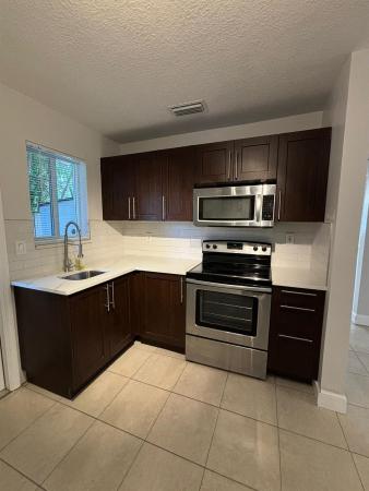 Lauderdale Park, 1713 N Dixie Hwy #3, Fort Lauderdale, Florida 33305, image 1