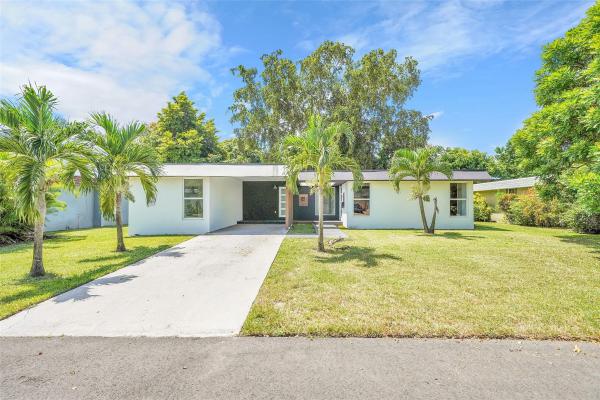 Vanguard Village 15, 7200 NW 68th St, Tamarac, Florida 33321, image 1