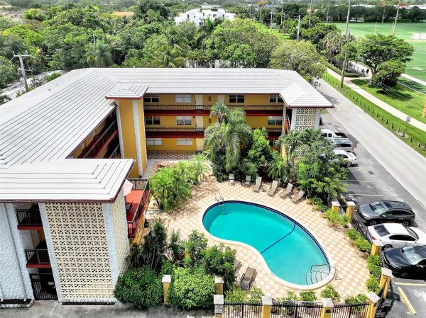 Sevilla Courts, 744 NE 14th Ave #4, Fort Lauderdale, Florida 33304, image 1