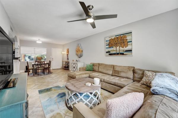 Sevilla Courts, 744 NE 14th Ave #4, Fort Lauderdale, Florida 33304, image 3