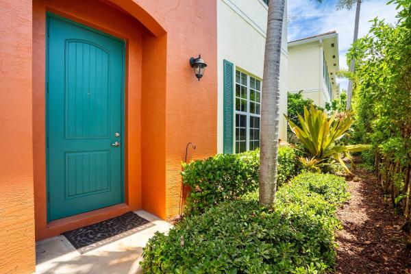 Orchid Grove, 250 SW 7th Ct, Pompano Beach, Florida 33060, image 1
