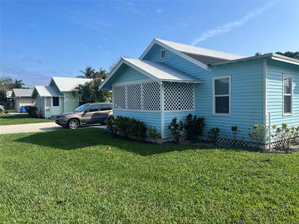 South Corals, 1338 NE 35th St, Oakland Park, Florida 33334, image 3