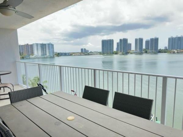 Le Laurier, 17800 N Bay Rd #704, Sunny Isles Beach, Florida 33160, image 1