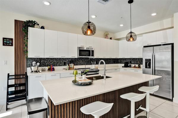 8001 NW 41st St #F-109, Doral, Florida 33166, image 1