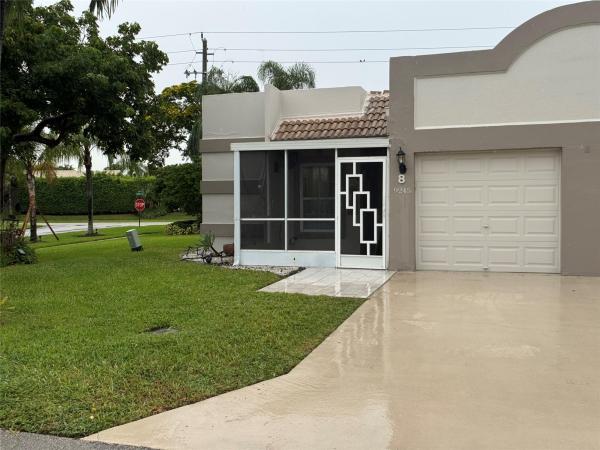 Town Villas At Moon Lake, 9245 Flynn Cir #8, Boca Raton, Florida 33496, image 1