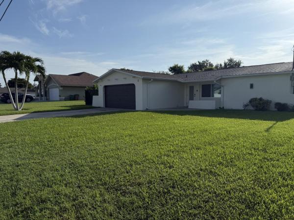 Cape Coral, 525 SE 11th Ct, Cape Coral, Florida 33990, image 1