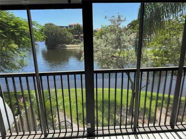 Water Chase At Cypress Bend, 2334 S Cypress Bend Dr #208, Pompano Beach, Florida 33069, image 1