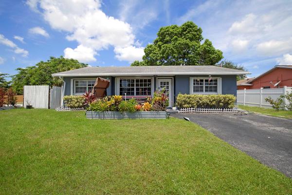 Boynton Ridge, 1951 NE 1st Way, Boynton Beach, Florida 33435, image 1