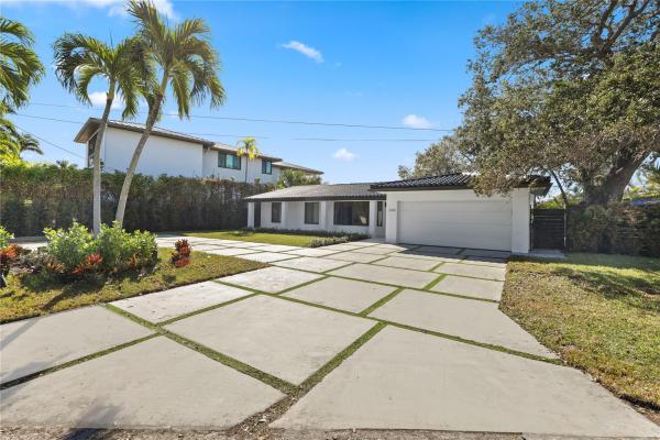 Coral Ridge Galt, 2440 NE 25th Pl, Fort Lauderdale, Florida 33305, image 1