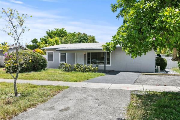 Cresthaven, 1010 NE 24th St, Pompano Beach, Florida 33064, image 1