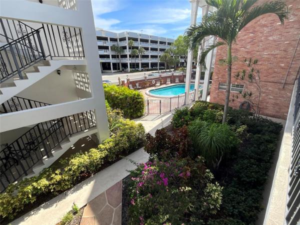 Colonial Manor West, 2424 NE 9th St #208, Fort Lauderdale, Florida 33304, image 1