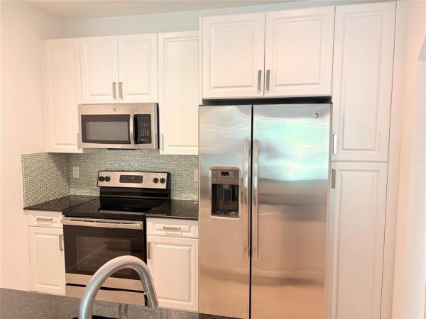 Colony Reserve At Lake Worth, 5903 Monterra Club Dr #5903, Lake Worth Beach, Florida 33463, image 1